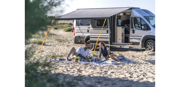 F80s Ducato 320 - Polar White (L1)