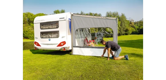 Side W Caravanstore